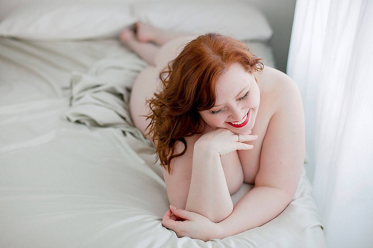 curvy-boudoir-photos-04.jpg