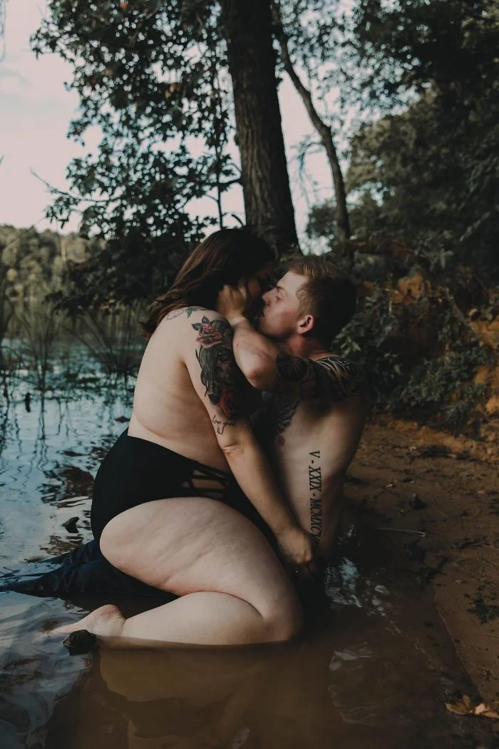 plus-size-topless-women-photoshoot-wolf-rose-photography-59c257d5ad47e__700.jpg