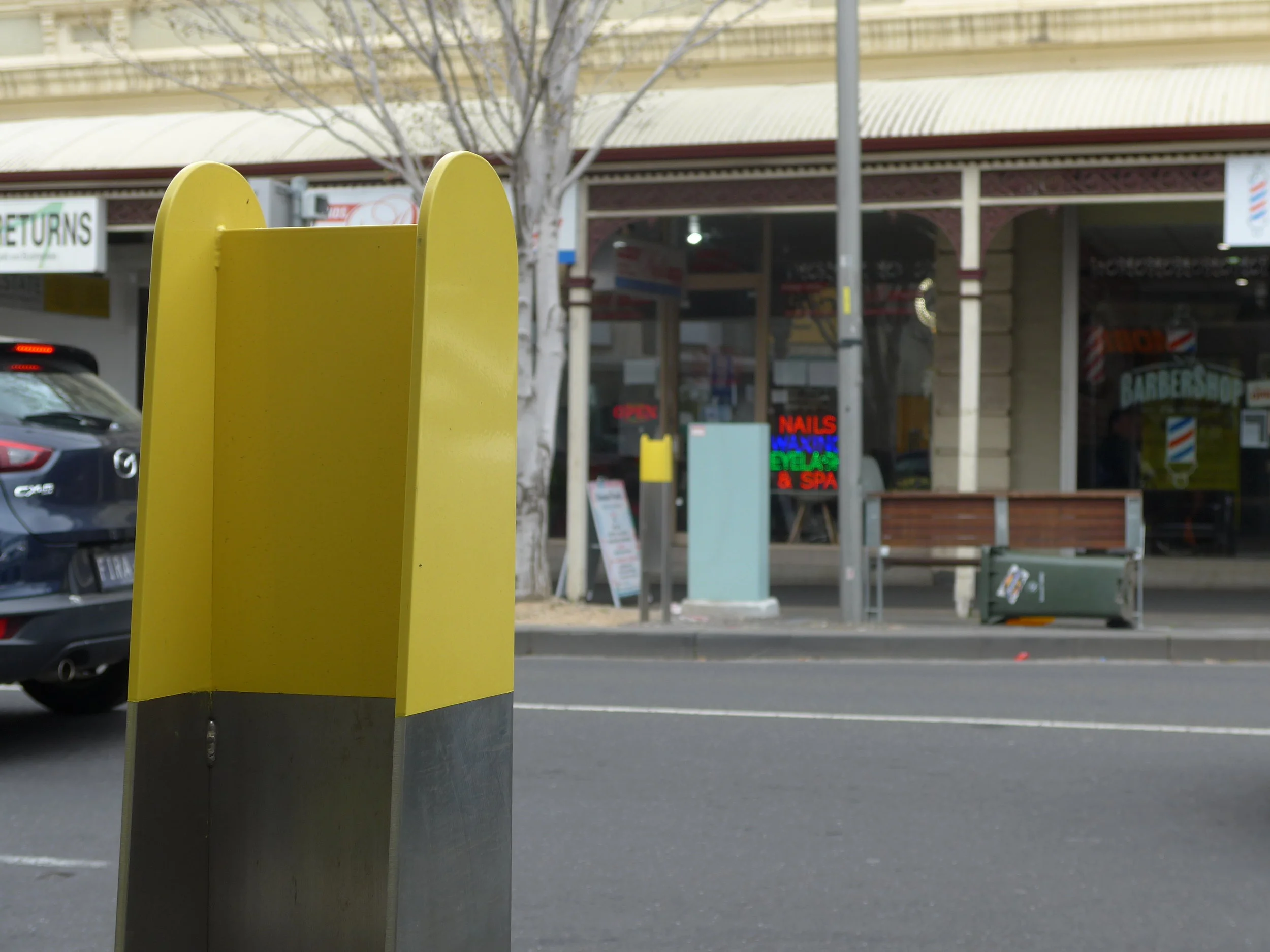 P1040780MP bollards.JPG
