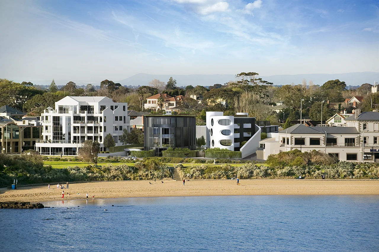 HOYN8514_A01_low aerial.jpg