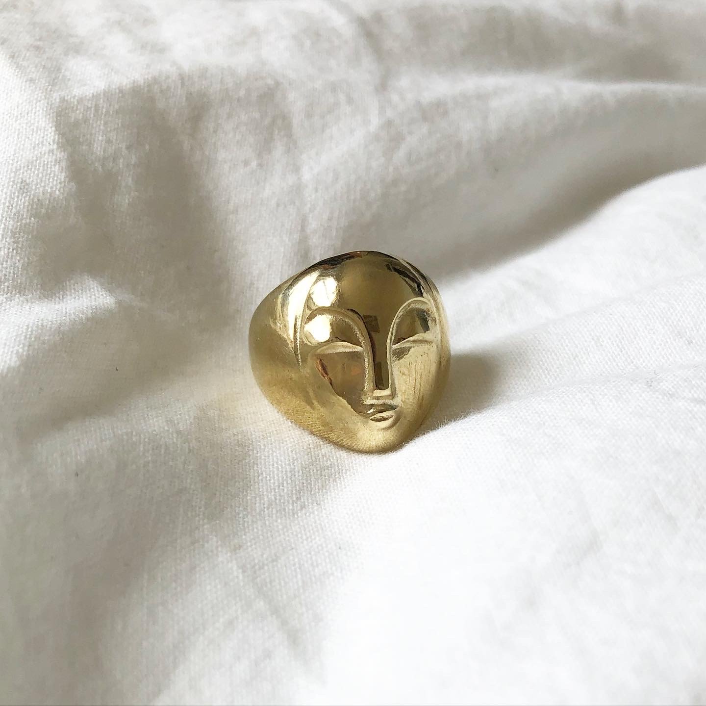 Golden Deco Ring Shiny.jpeg