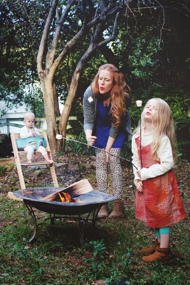 MAKING S'MORES