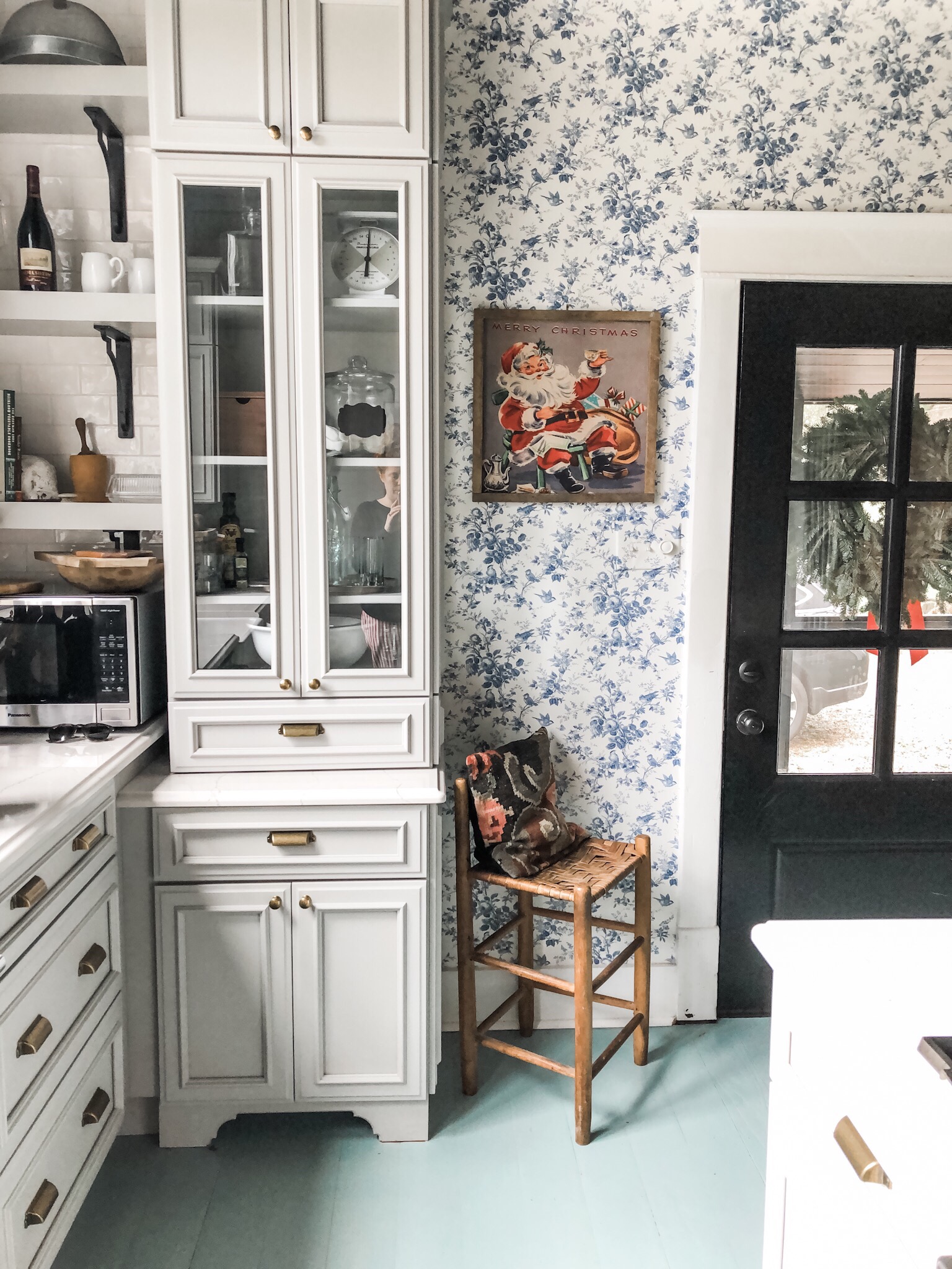 White S Room And Board Fox Country Farmhouse Lesley W Graham