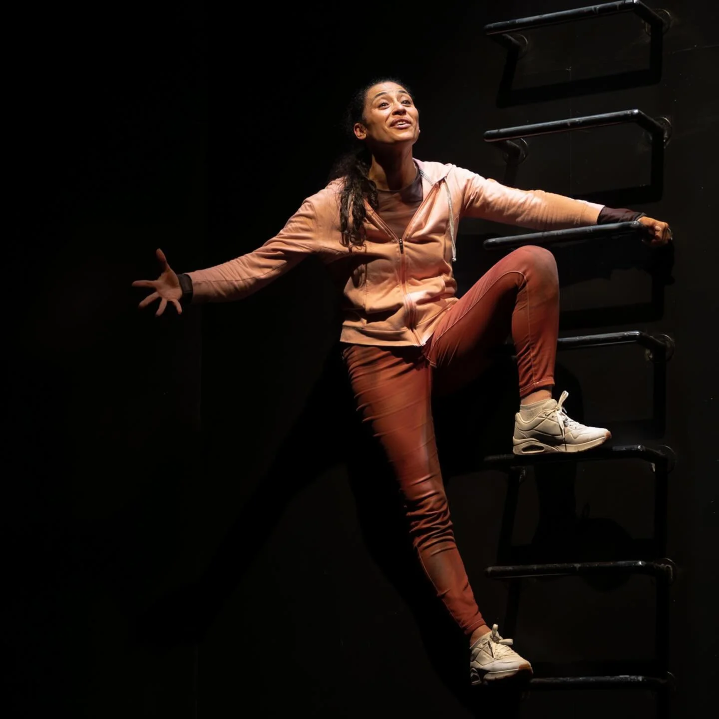 📢 Madrid! The Spanish premiere of Hasta Encontrarte/Until I Find You is coming to Teatro Pradillo at Festival de Oto&ntilde;o on 20 &amp; 21 November! 📢

This award-winning UK&ndash;Mexico collaboration between Ad Infinitum and @elingeniodelcaldero