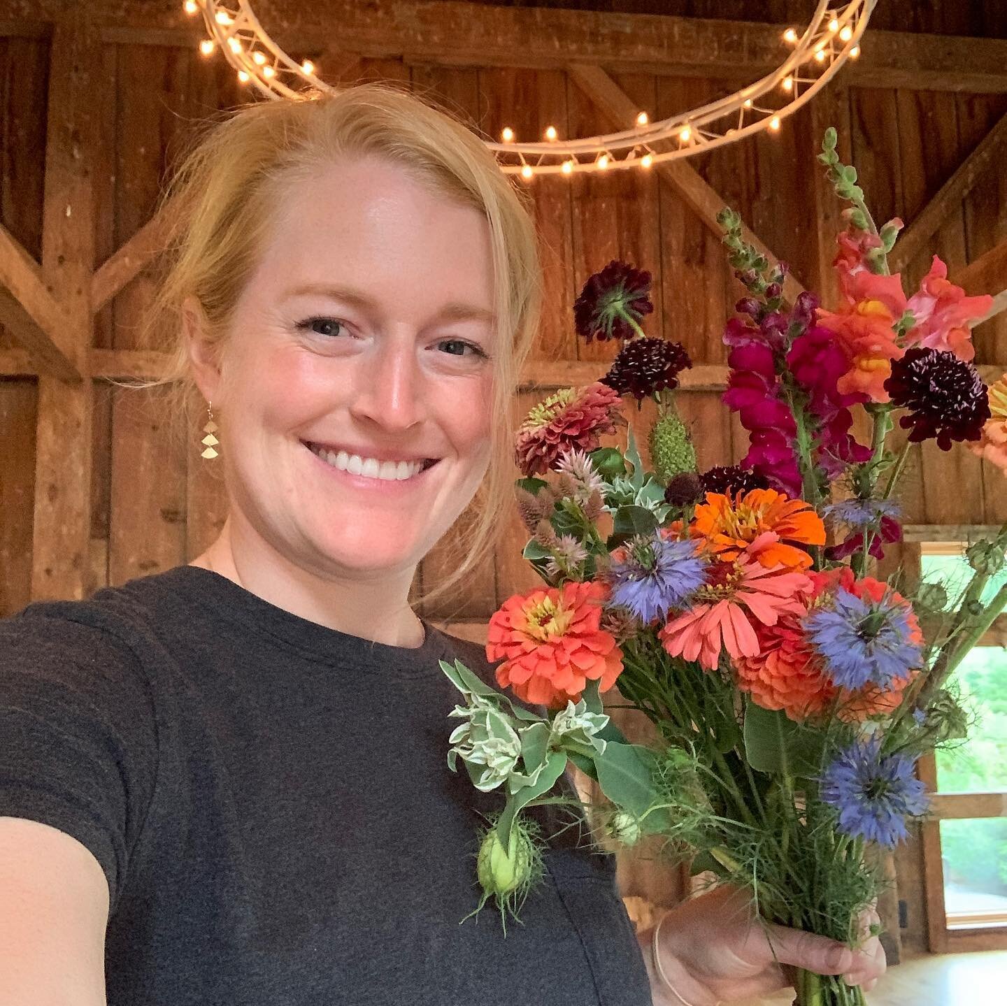 Hi! It&rsquo;s me. Kelsey. Owner / Farmer / Event Coordinator at Wanderwood! This is what I look like when I&rsquo;m clean and I&rsquo;ve had a good snack. :)

This is a post to remind myself (and you!) that it&rsquo;ll be summer soon. (Don&rsquo;t @
