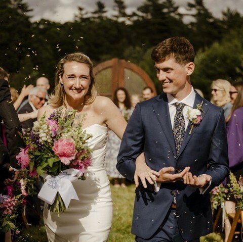 Maddie and Dylan hosted their joyful, garden-inspired wedding at Wanderwood last June. We were so lucky to help them celebrate with their wonderful family and friends! Happy anniversary (a week late!) @smit_m and Dylan! ⁠
⁠
Photos by @katelynmallettp