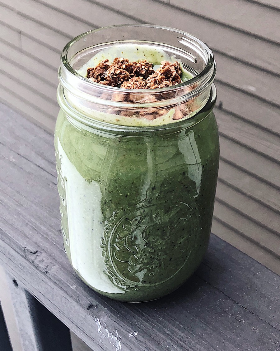 Blueberry Vanilla Green Smoothie