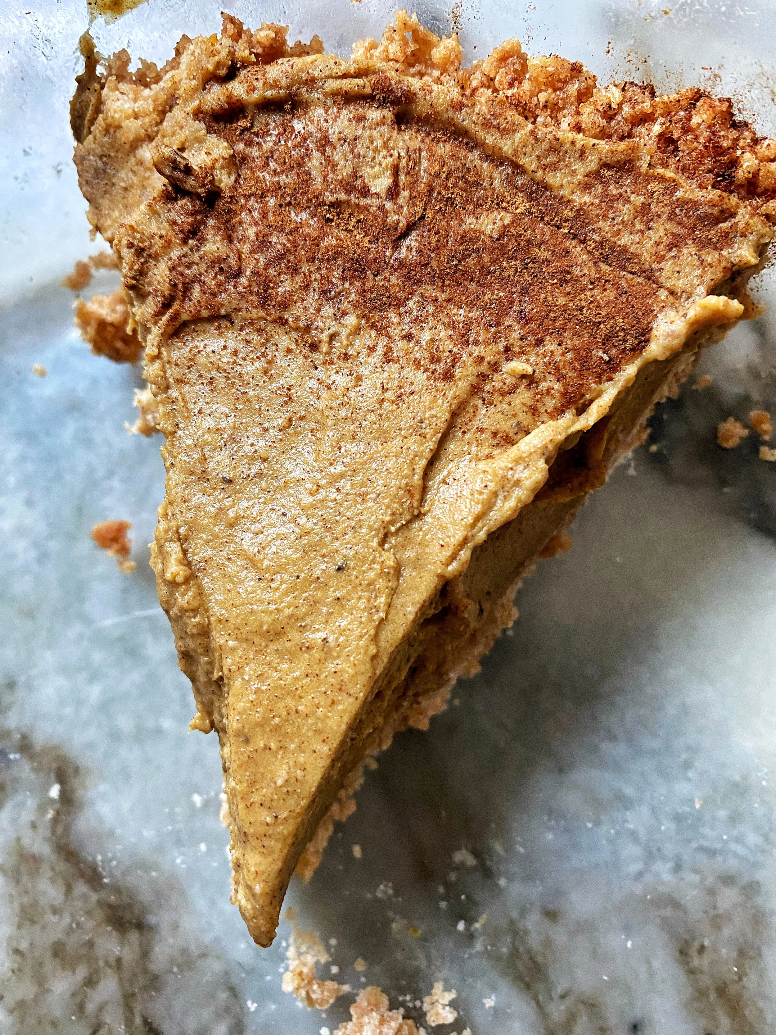 Vegan Pumpkin Pie with Cinnamon Crust