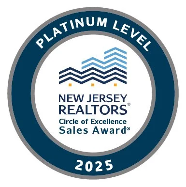 Platinum 2025 circle.jpg