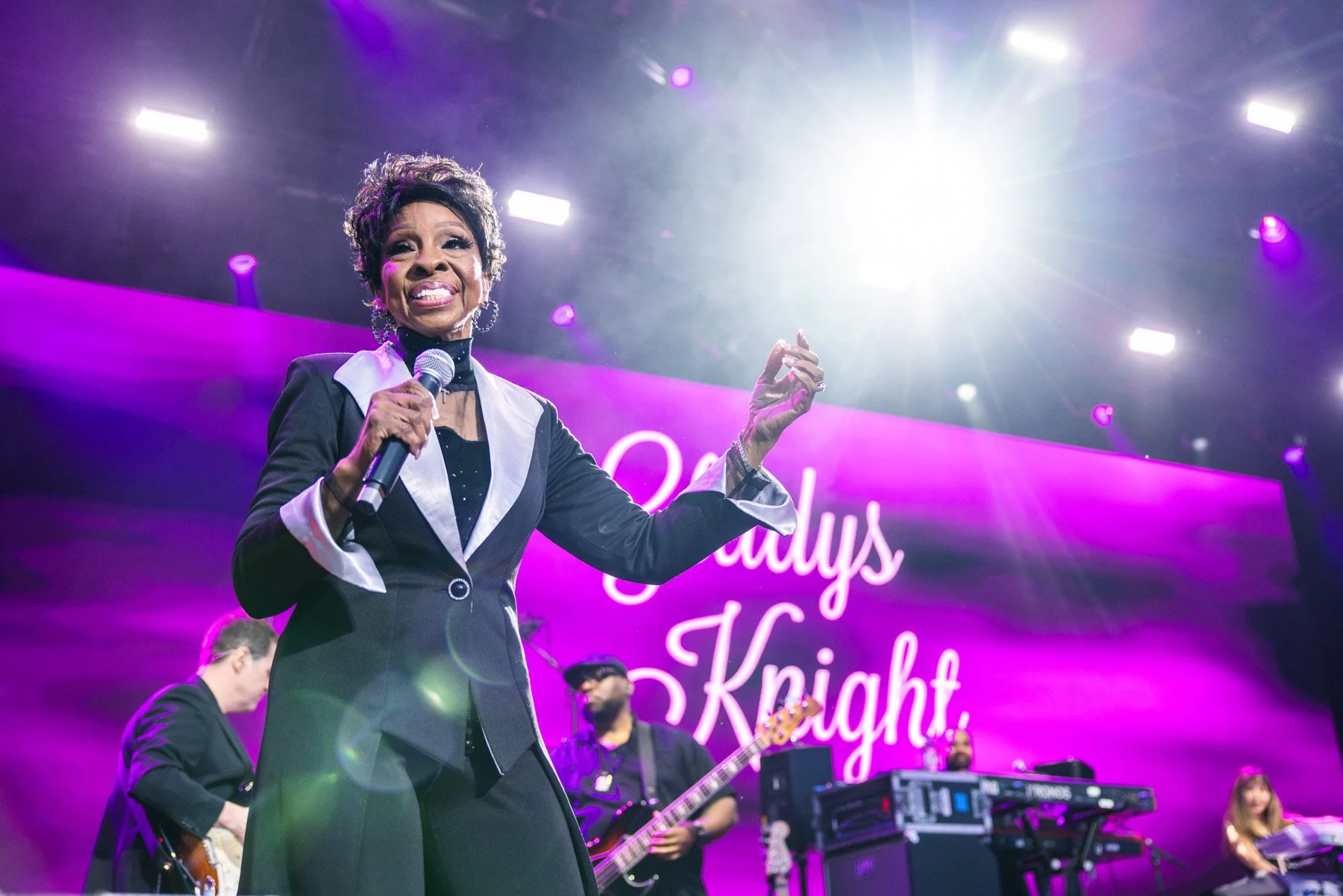 Live music photography of Gladys Knight performing at Henley Festival