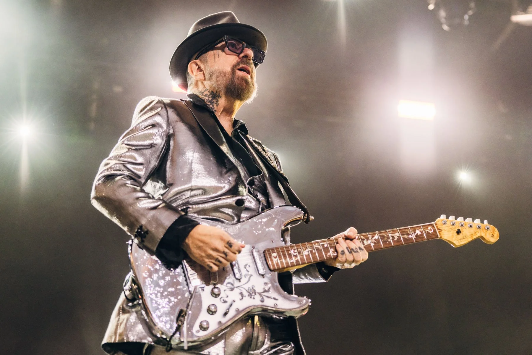 Live music photography of Eurythmics performing at Henley Festival