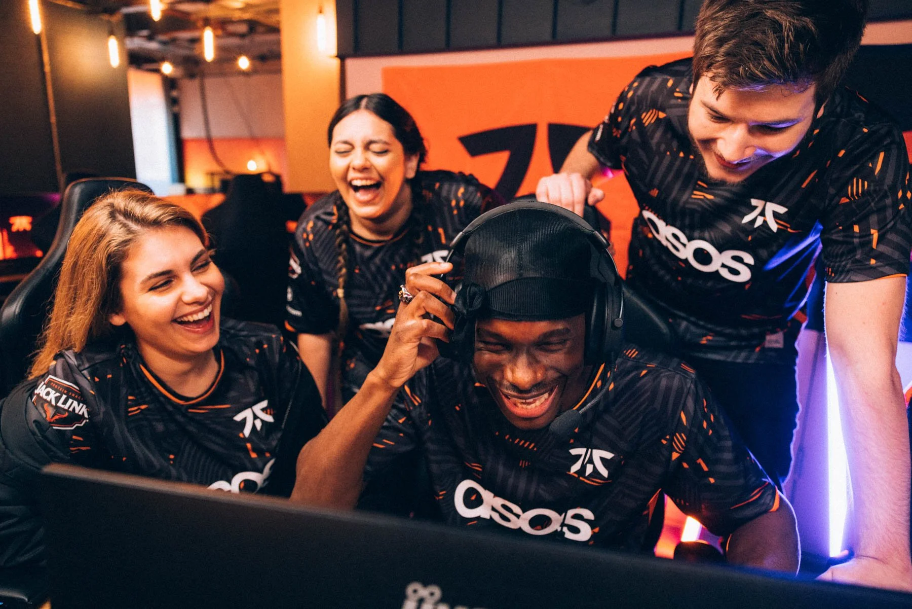 Brand event photography of FNATIC group at gaming bar