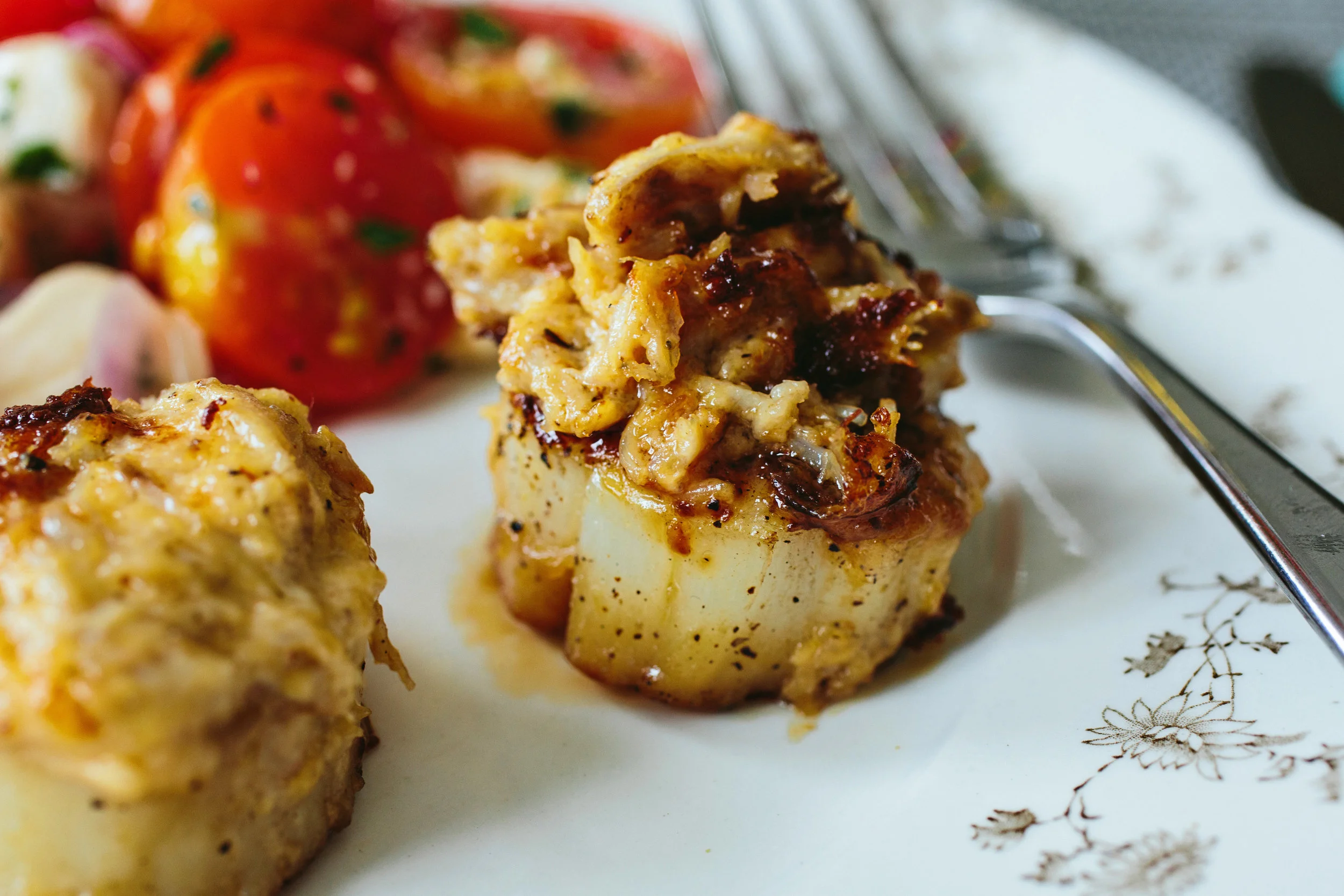 Broiled Scallops with Crab