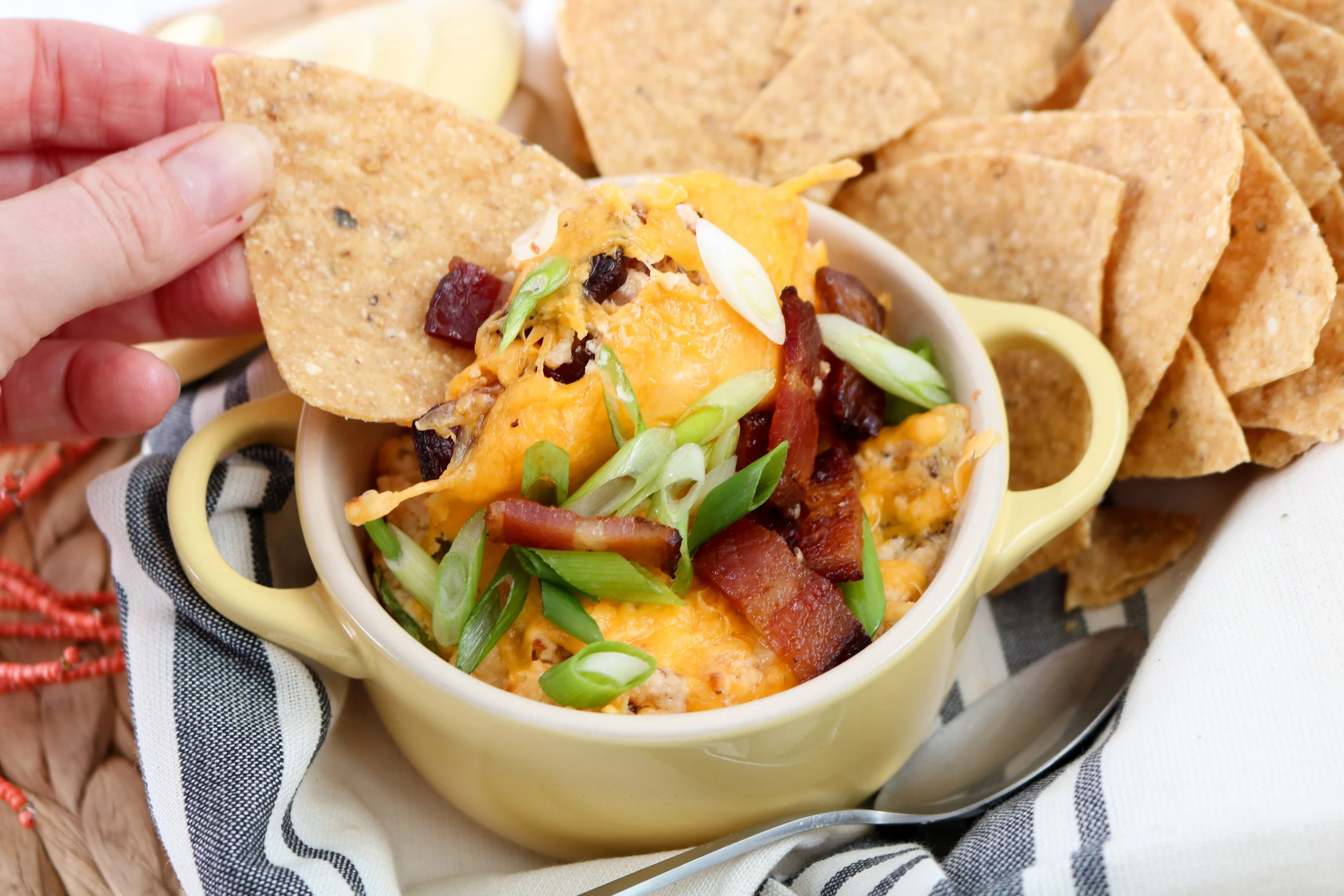 shrimp-bacon-dip-serving.jpg