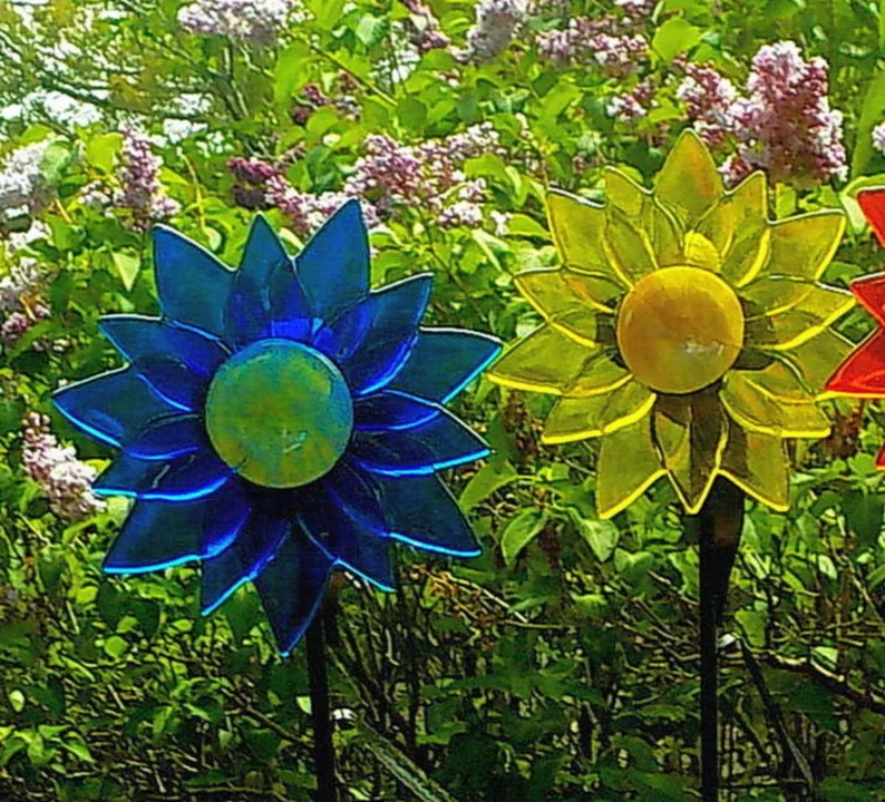 colorful large flowers.webp