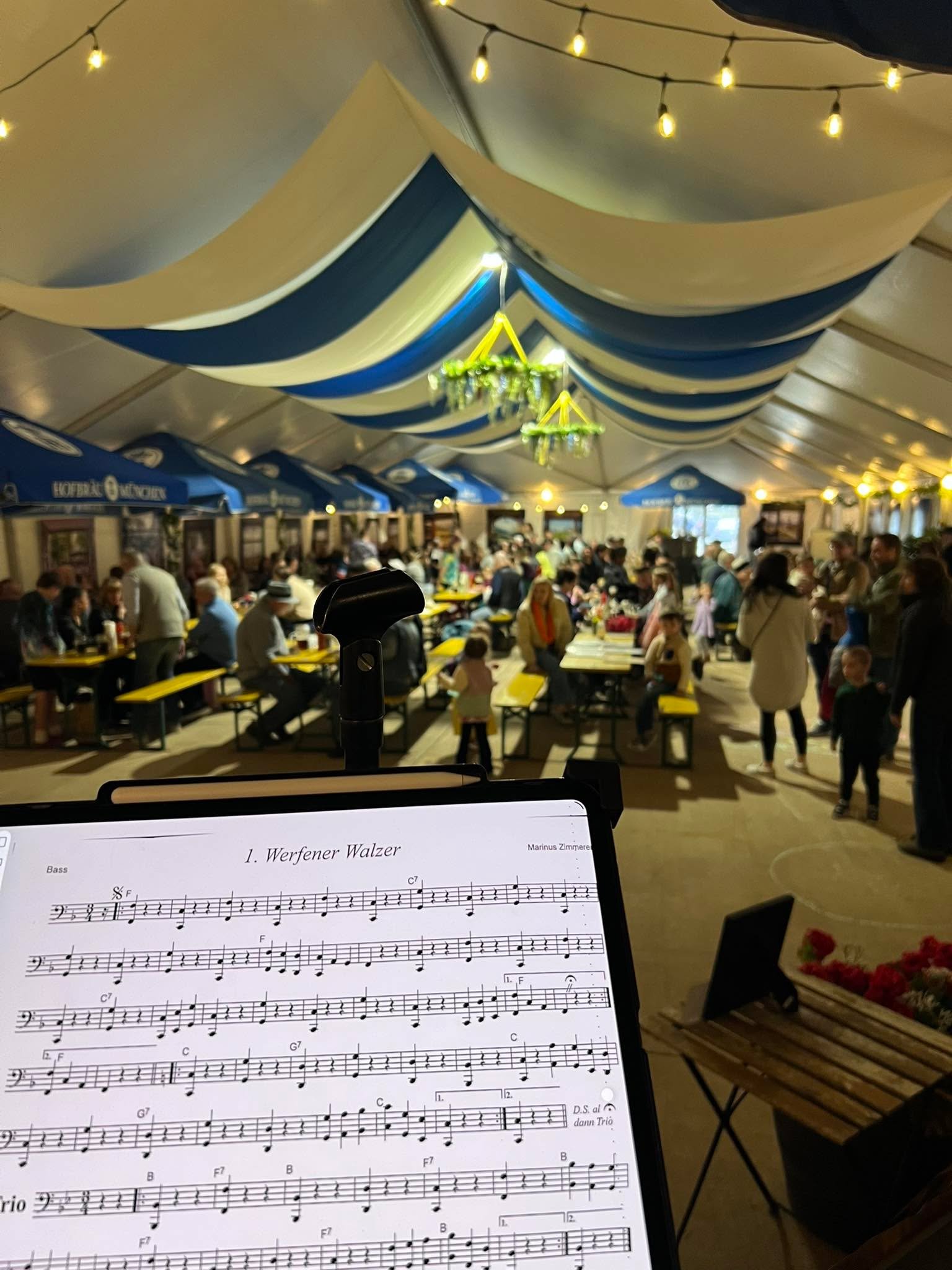 Downbeat in two minutes with Milwaukee Alpenbl&auml;ser LLC! Come hear the best polkas, waltzes, and other words I can't pronounce!!

#bavarianmusic
#bassist
#bassplayer
#gigging
#bass