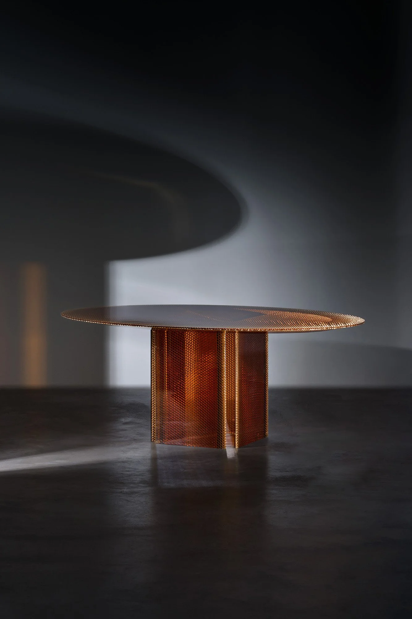 Atelier LAVIT - Marco LAVIT - HEXA amber table - Nilufar Gallery -A0998V_21.jpg