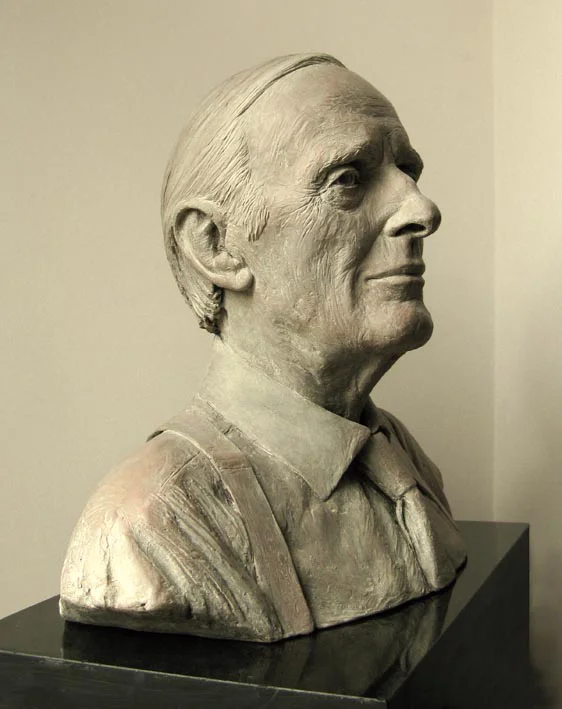 Dr. Thomas Stuttaford OBE