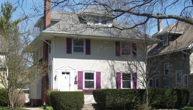 The homes may appear similar but it's price per square foot that counts