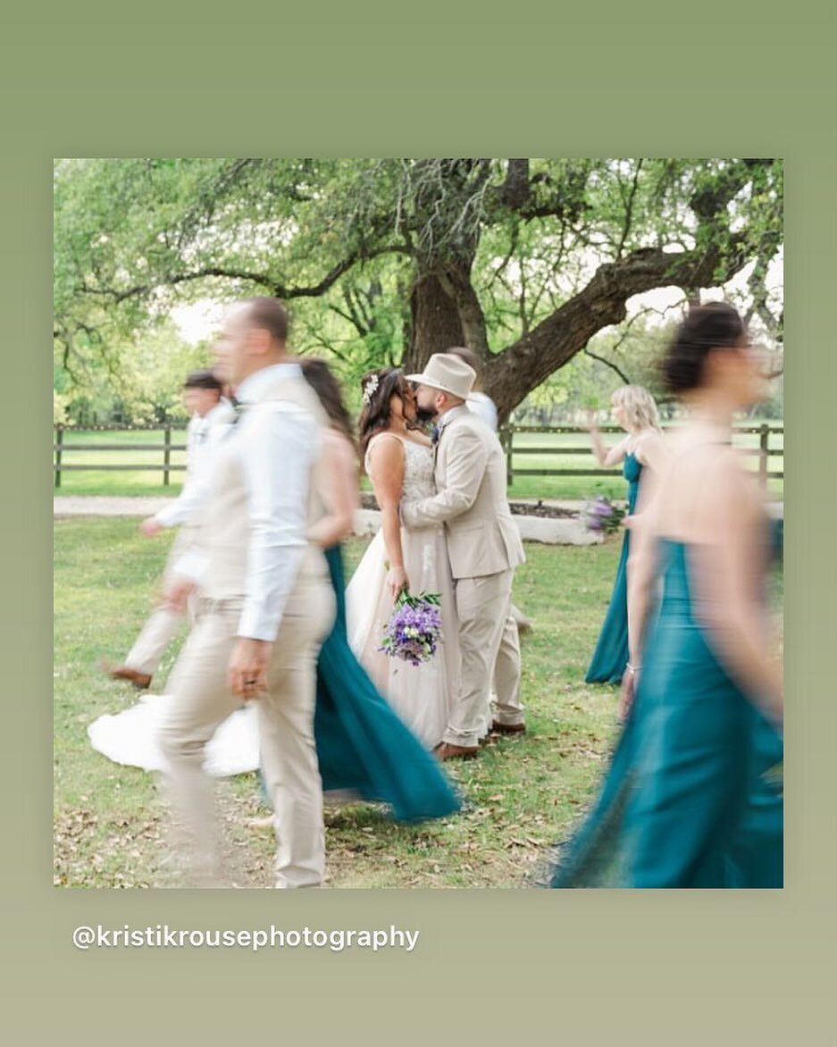 Dizzy in love 😍 
💍 Photographer: @kristikrousephotography 
💍 Florals: @atomicbouquetdesigns 
💍 Hair &amp; Makeup: @thepowderroomblowdrybar 
💍 Venue: @shootingstarranchtexas 
💍 Coordinator: @weddings.by.robin