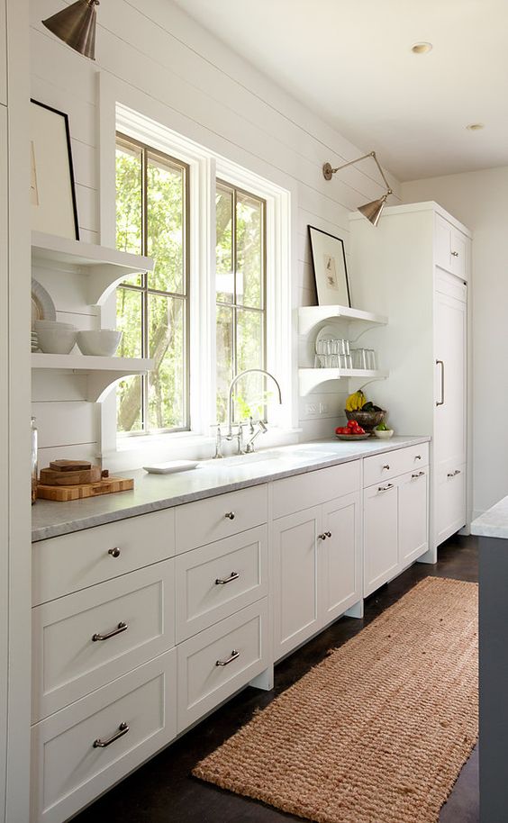 jute runner in kitchen