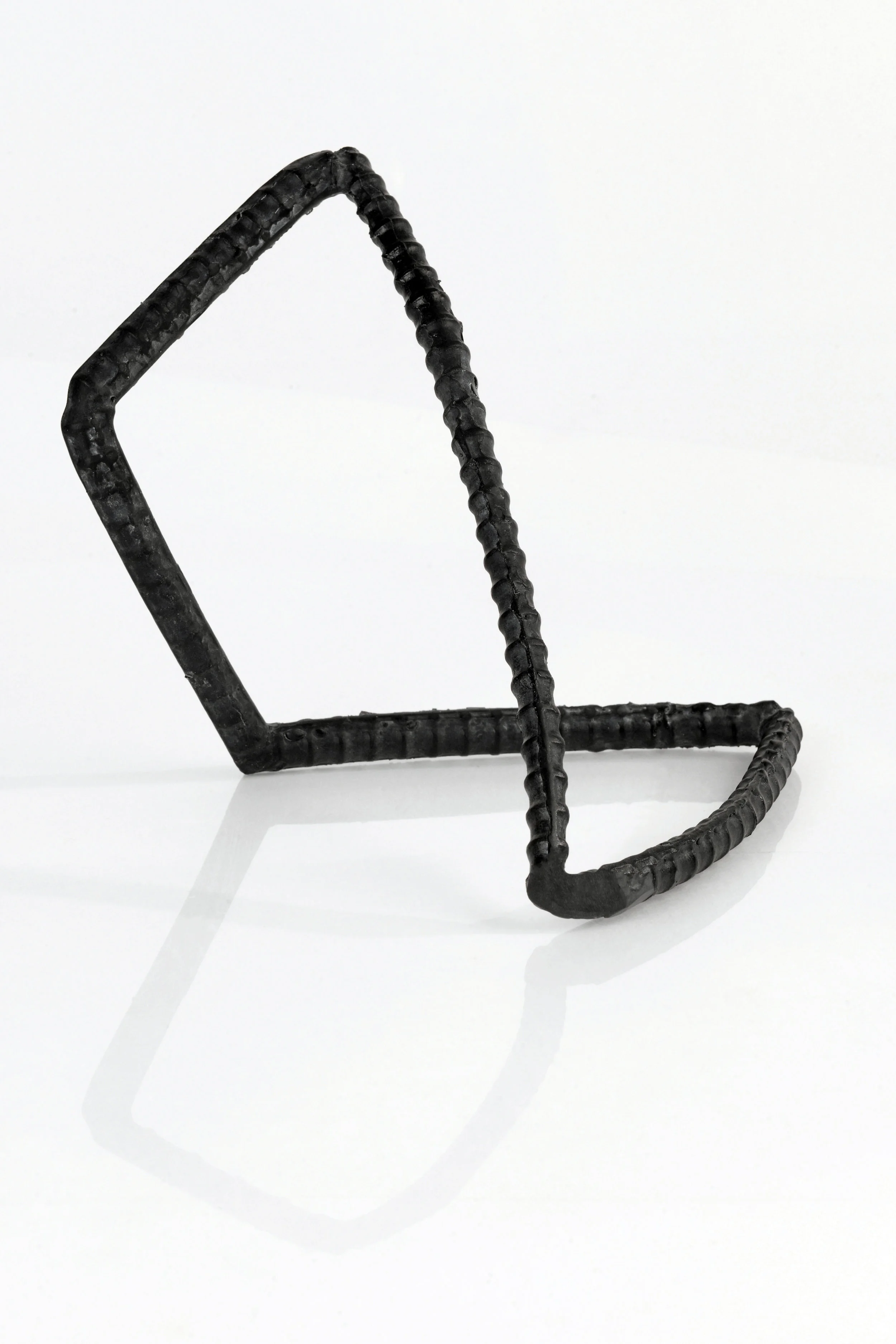  cast lead crystal (black glass), collection of the Ernsting Stiftung Museum 