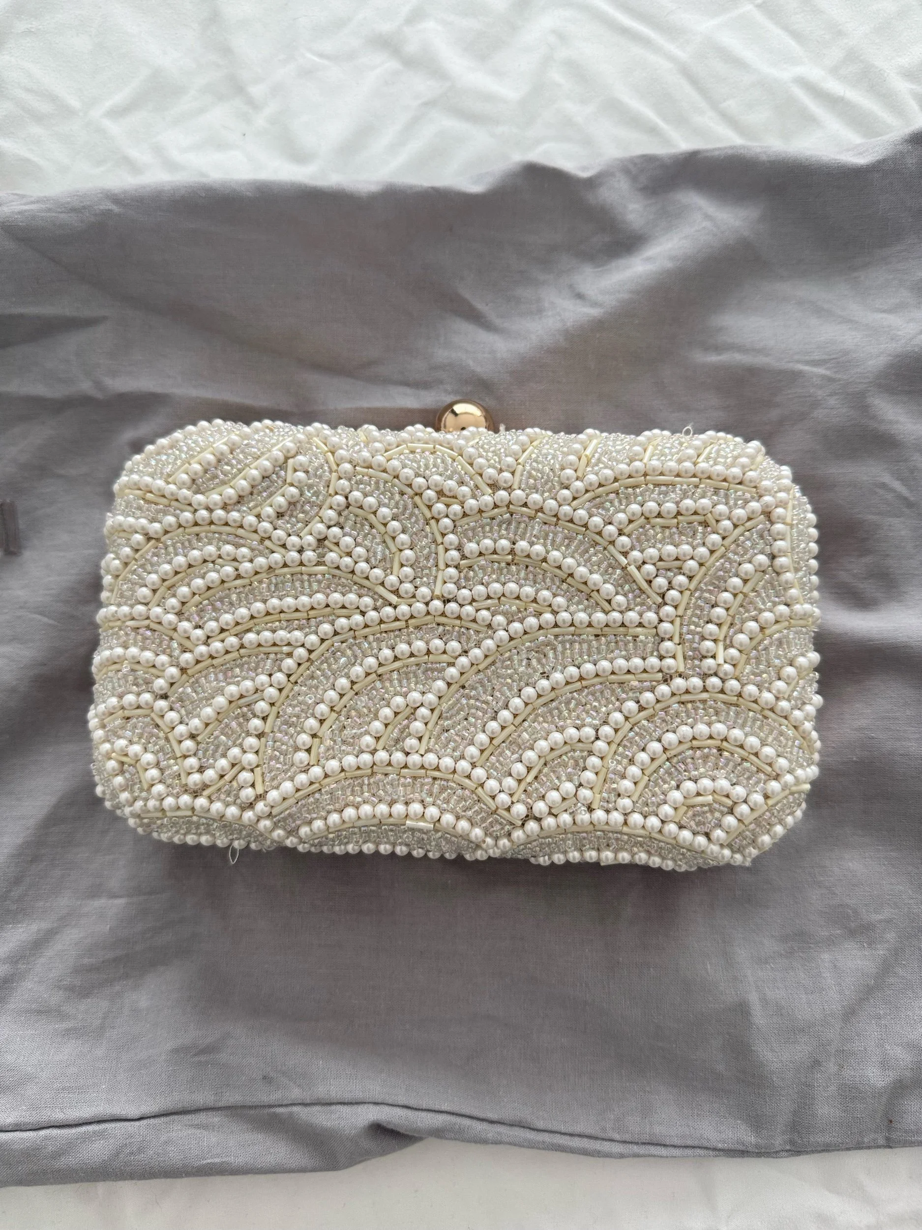 Как быстро и успешно продавать вещи на Vinted