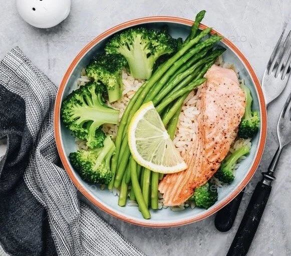 salmon and broccoli.JPG