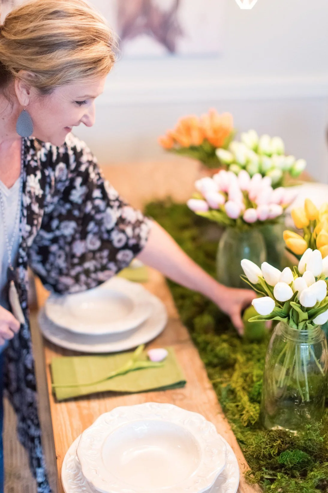 Spring-Tablescape-Farmhouse-Decor-9.jpg