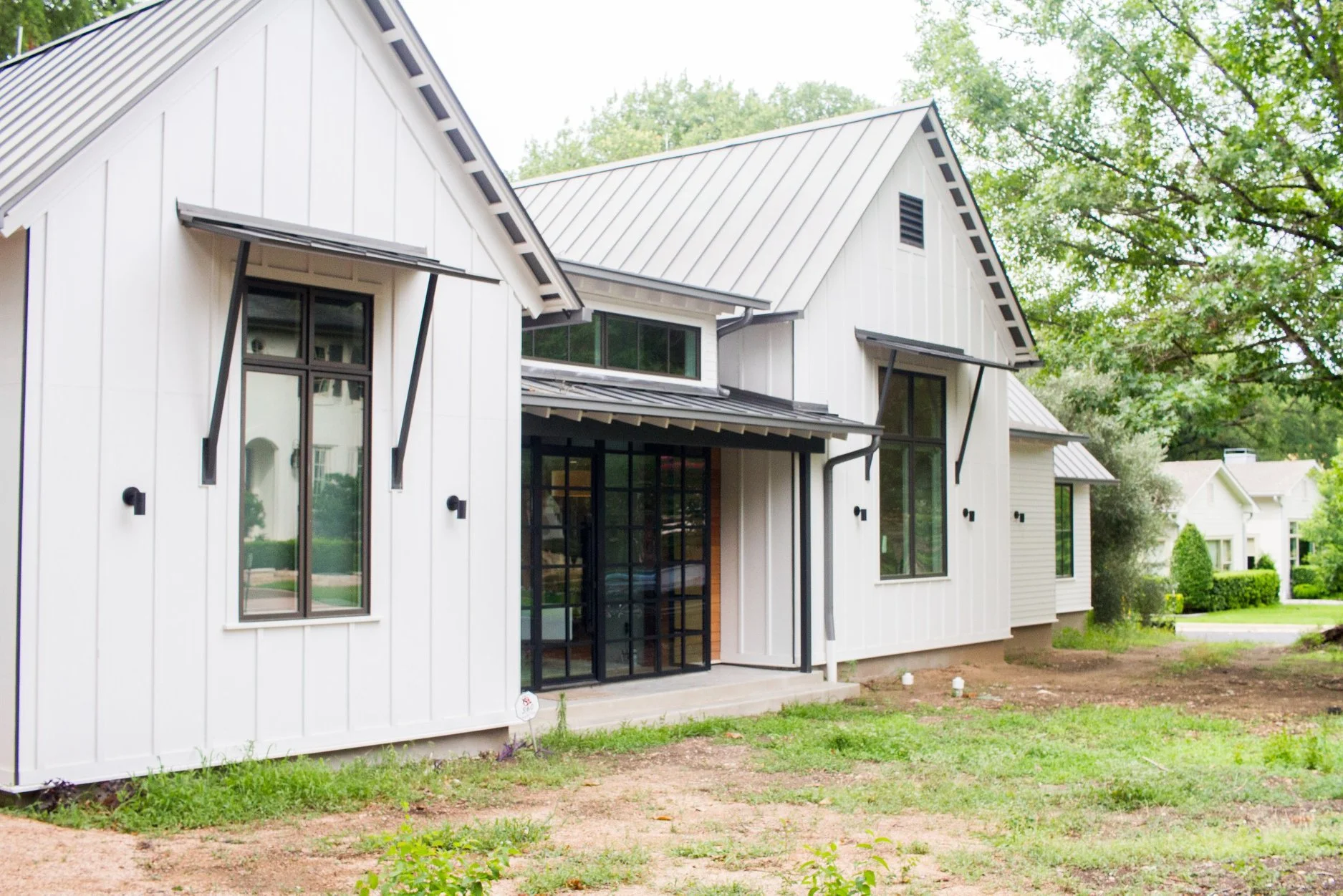 Modern Home Exteriors that Made Us 5.jpg