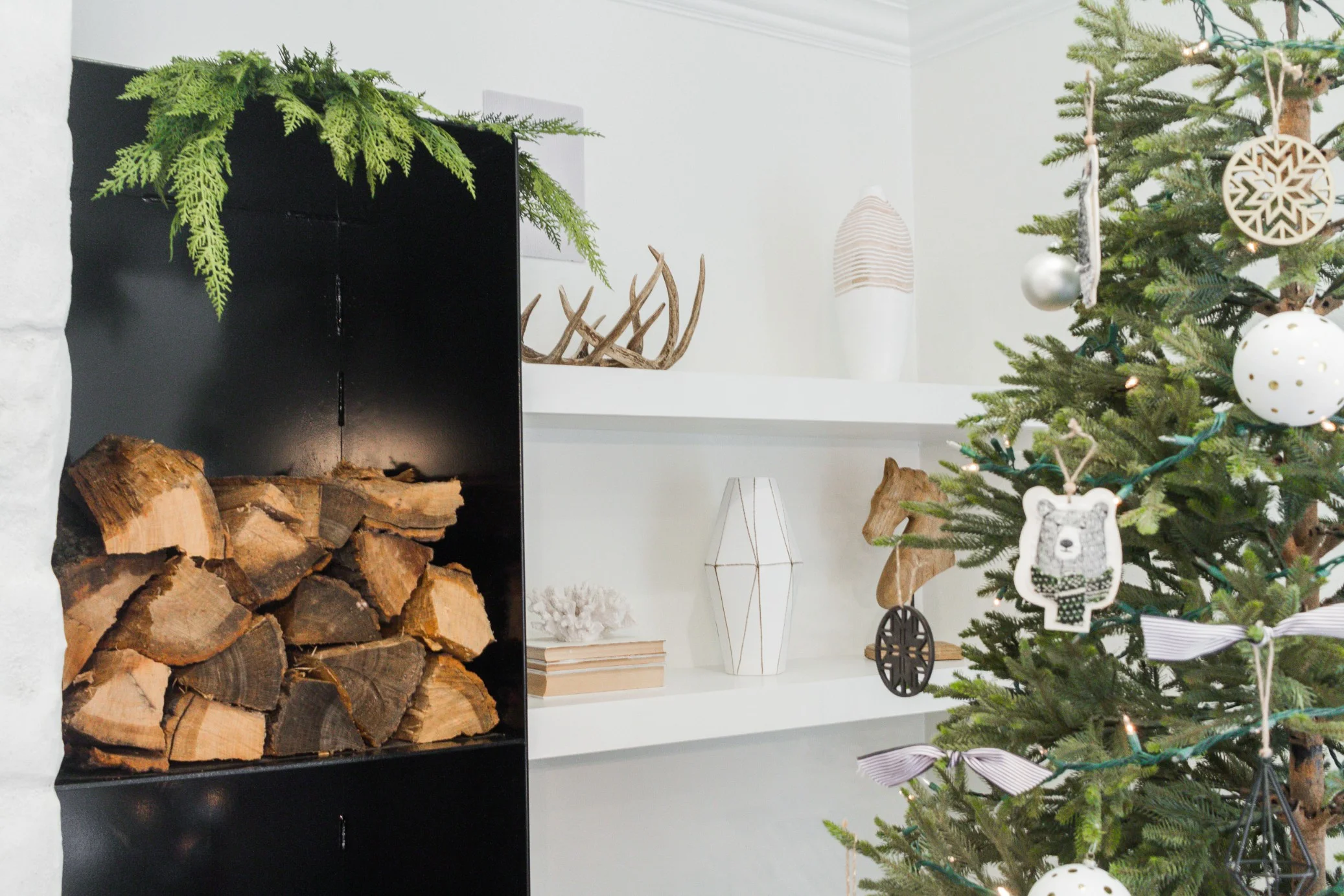 Tasteful Hallmark Christmas-0352.jpg