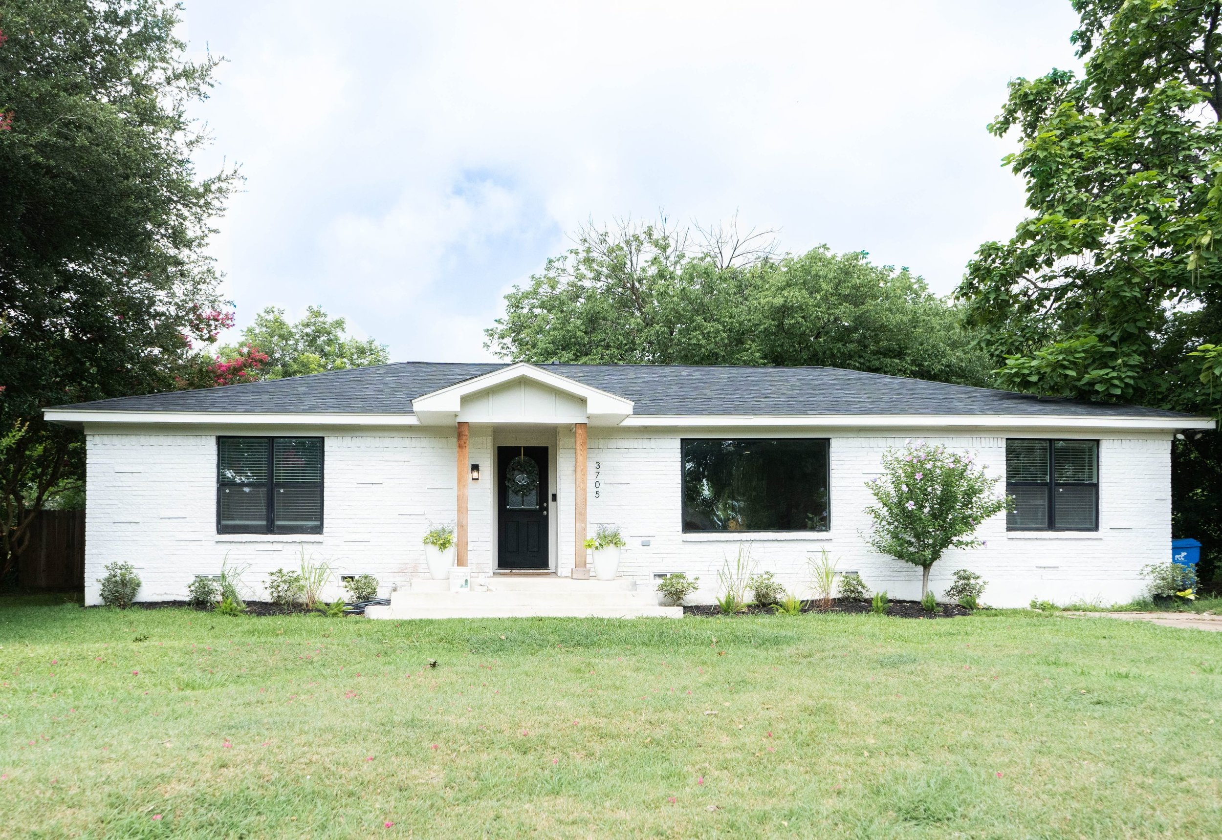 How to Paint the Exterior of Your Brick Home — Farmhouse Living