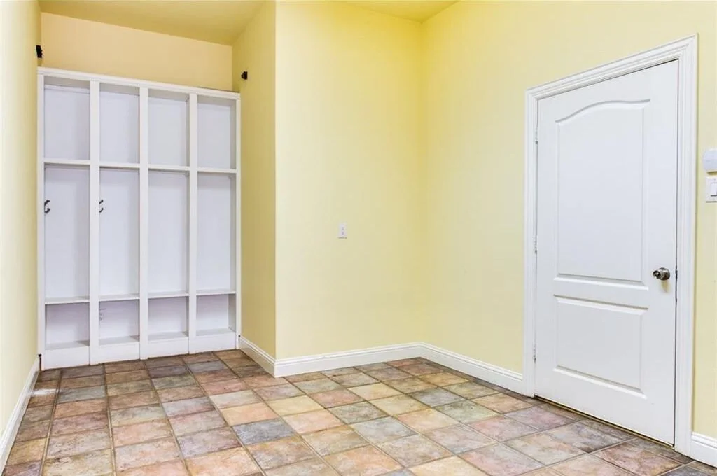 Mudroom Before.jpg