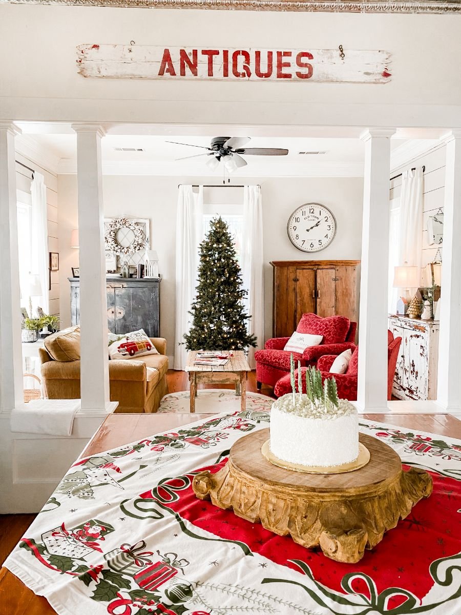 Christmas Home Tour with Christi of July Hat Co