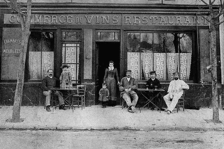 Auberge Ravoux c. 1890. (© Van Gogh Museum ).