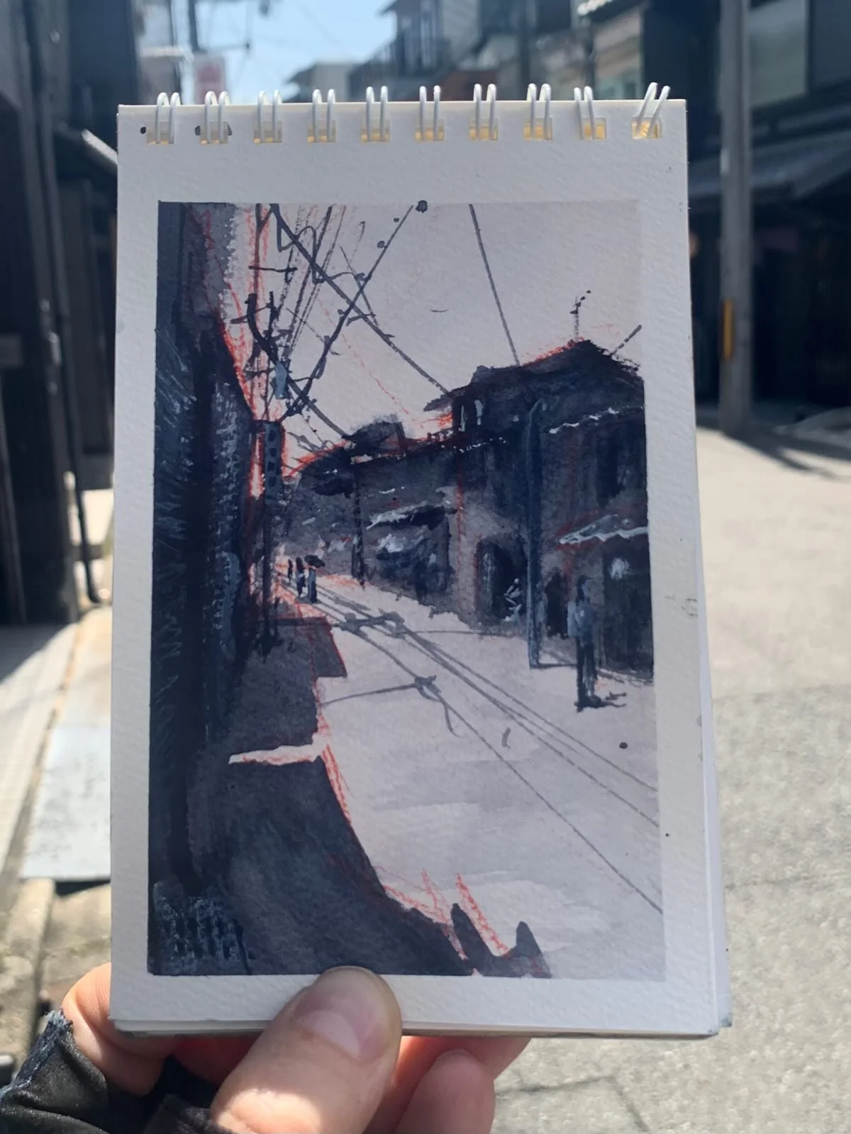 Sketch of a small street in Kyoto&rsquo;s beautiful Miyagawacho when the sun was high
#pleinair #Kyoto #watercolor