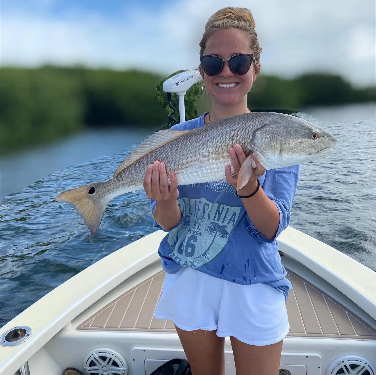Another outstanding day on the water with Lori &amp; Brian Danielle and Meg Waters. #swflfishing #pineislandsound #sanibel #captiva #crowderrods #minnkotamotors #humminbirdfishing #redfish #seatrout #yamahaoutboards #mycaptivafishingguide