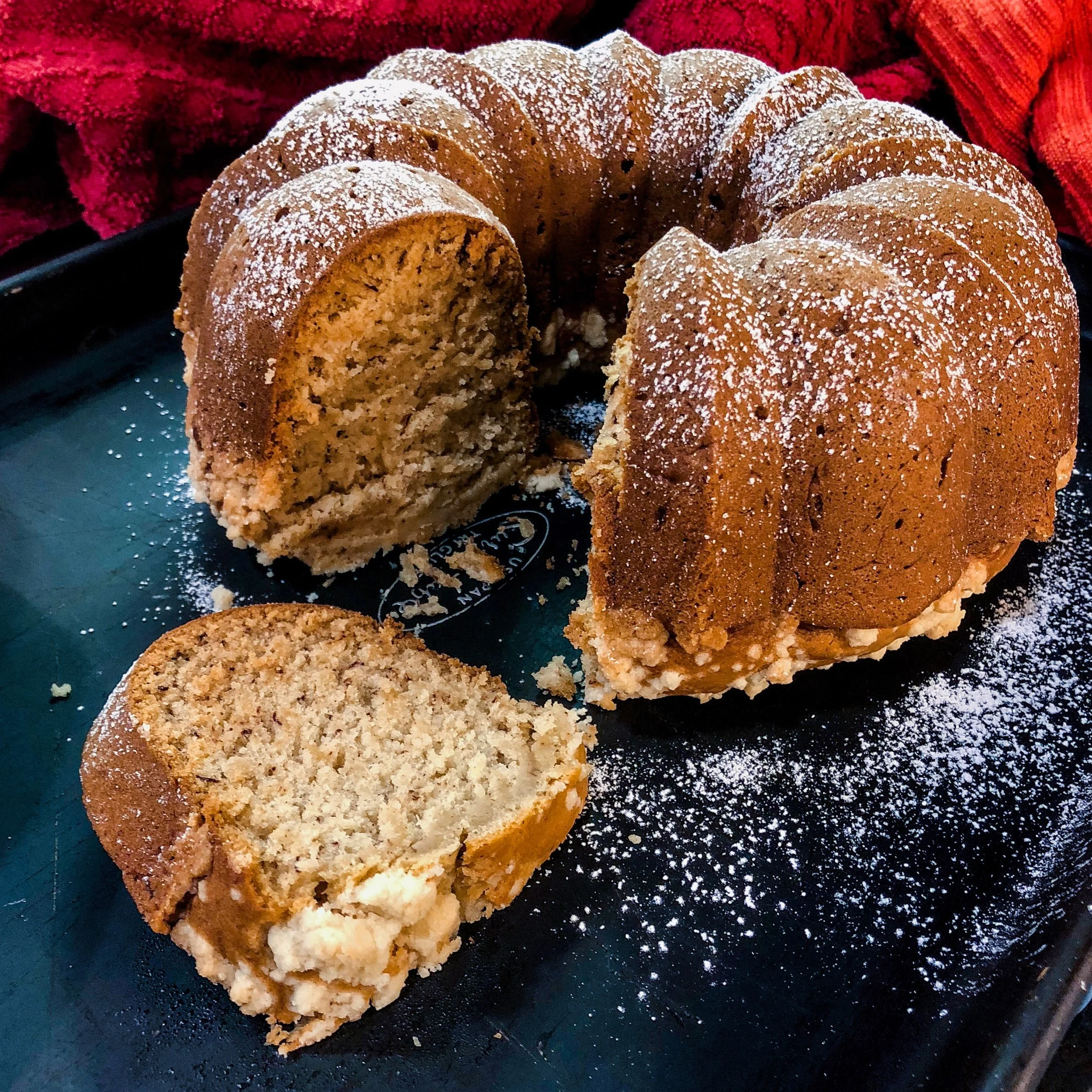 Vegan Banana Crumble Cake