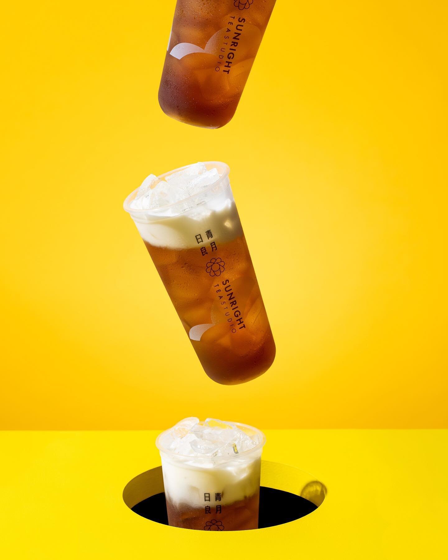 All in! 
.
.
.
@mxmlla 
@sunrightteastudio.socal
#boba #bobatea #foodstyling #sunrightteastudio #creativephotography
