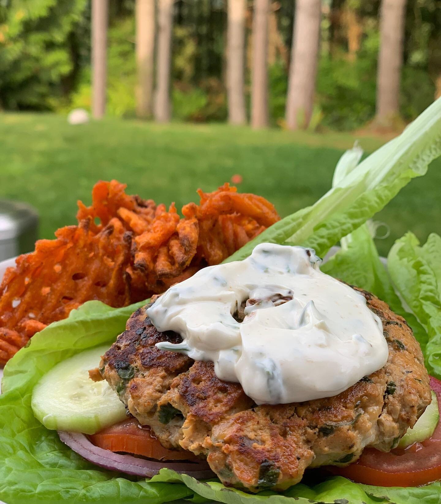 Happy first FULL day of summer! 🙌 ⠀
⠀
We've got burgers on repeat over here &mdash; this time it's @everylastebite_'s Tandoori Chicken Burger. The savory ginger-cumin-coriander-paprika spices and cool ginger-parsley sauce are a hit combo. Served, of