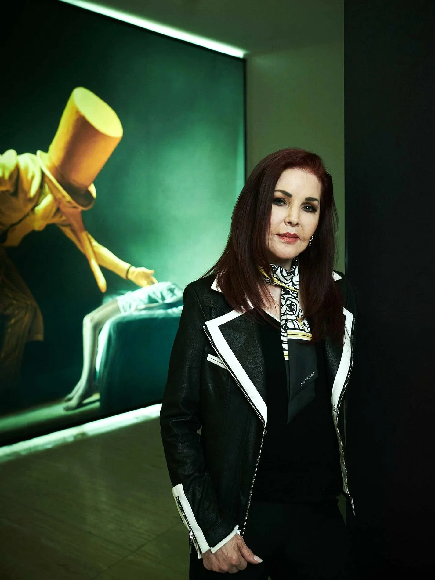  Priscilla Presley 