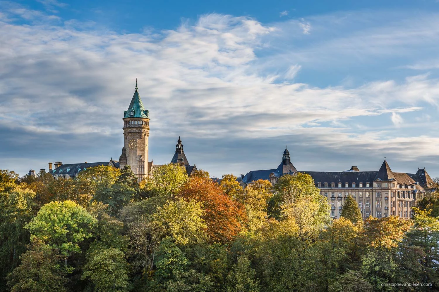 Autumn in Luxembourg - Autumn view on the BCEE tower overlooking the Petrusse valley in Autumn in Luxembourg - Incandescence