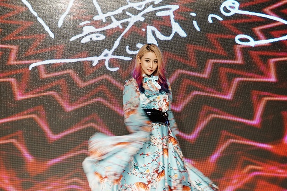 Qigang-guangzhou-fashion-week-wengie-3.png