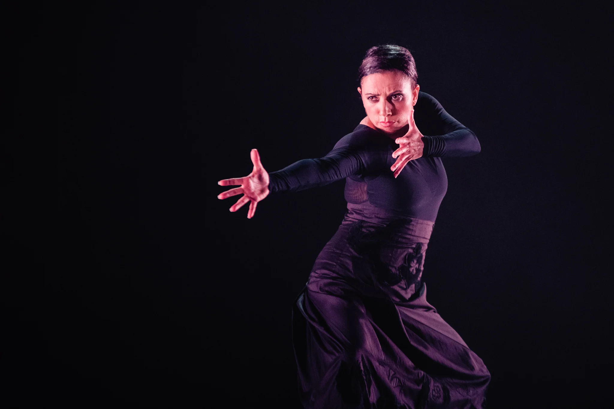 Image of Eva Yerbabuena dance photography, fotografia de escena, fotografo de danza, dance photographer, stage photography