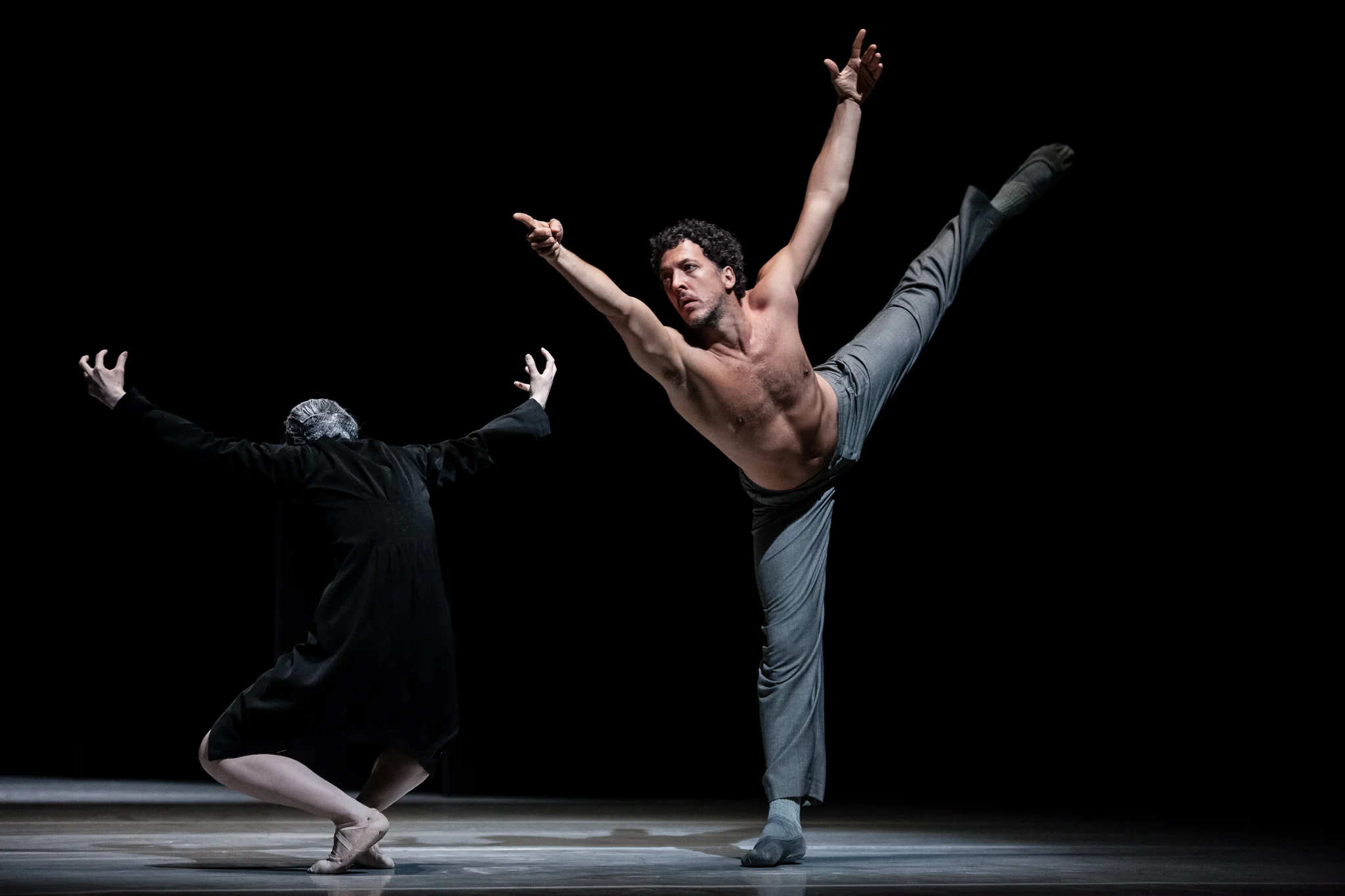 image of Nederlands Dans Theater: NDT 1 dance photography, fotografia de escena, fotografo de danza, dance photographer, stage photography