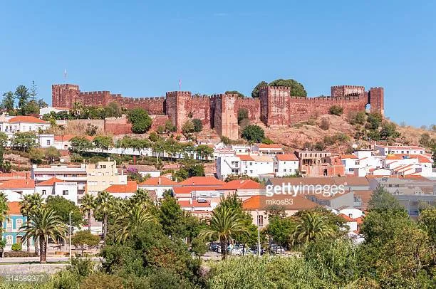 CASTLE AT SILVES 15 MINS