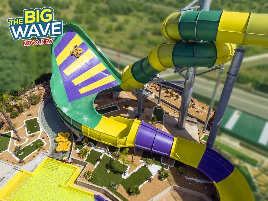 SLIDE AND SPLASH.... http://www.slidesplash.com/pt / /