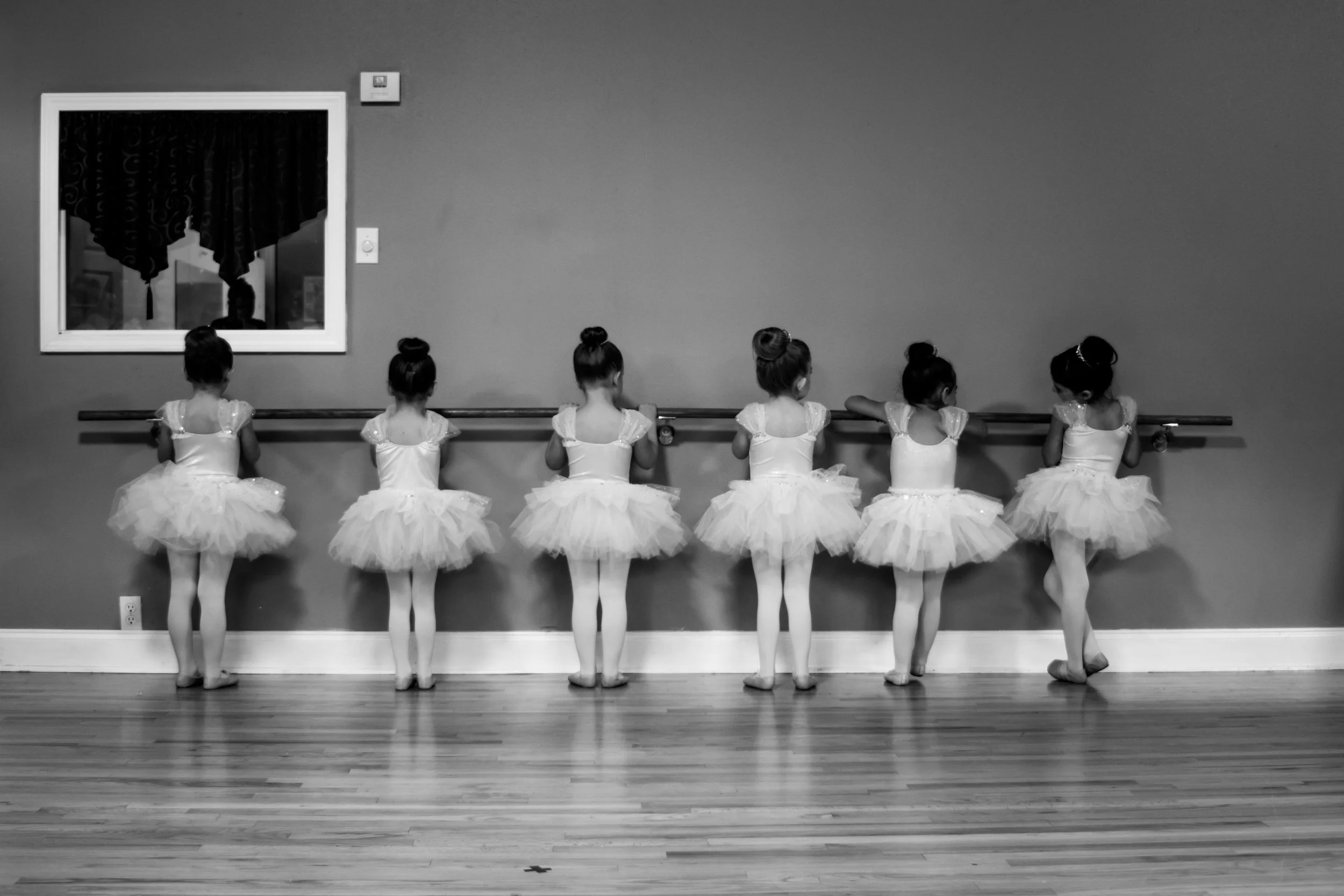 Baby_Ballet_Bar_Face_Back.jpg