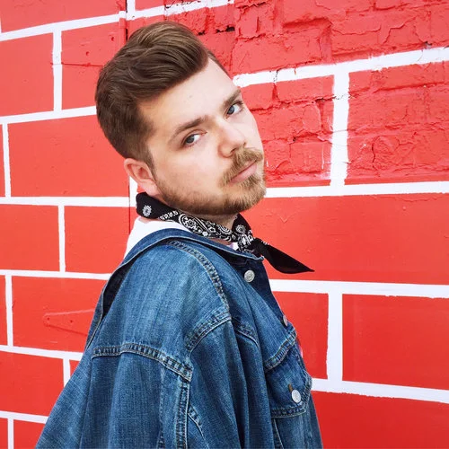 Kyle_Red2.jpg