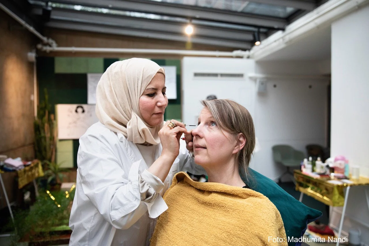 Schönheit als solidarische Haltung good news for you, das Nachrichten-Portal für eine bessere Welt, berichtete über unseren Salon. 04/2024